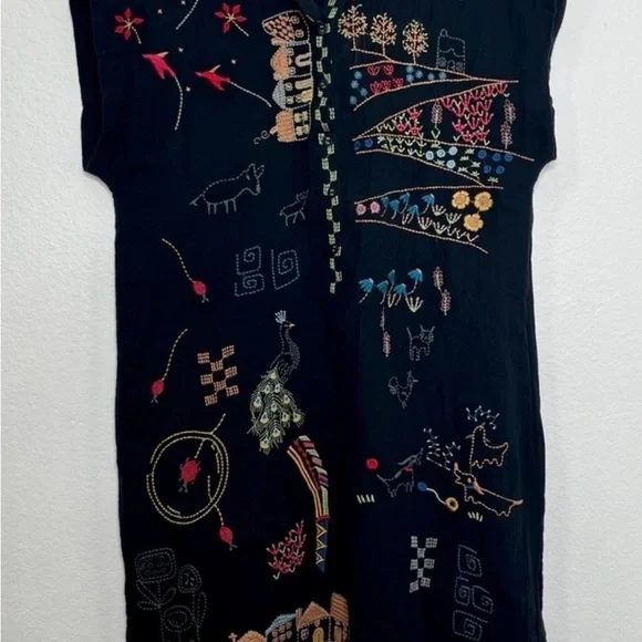 Johnny Was Biya Embroidered Black Boho Tunic - Size S - Floral Silk Blend - NWOT - Picture 11 of 15